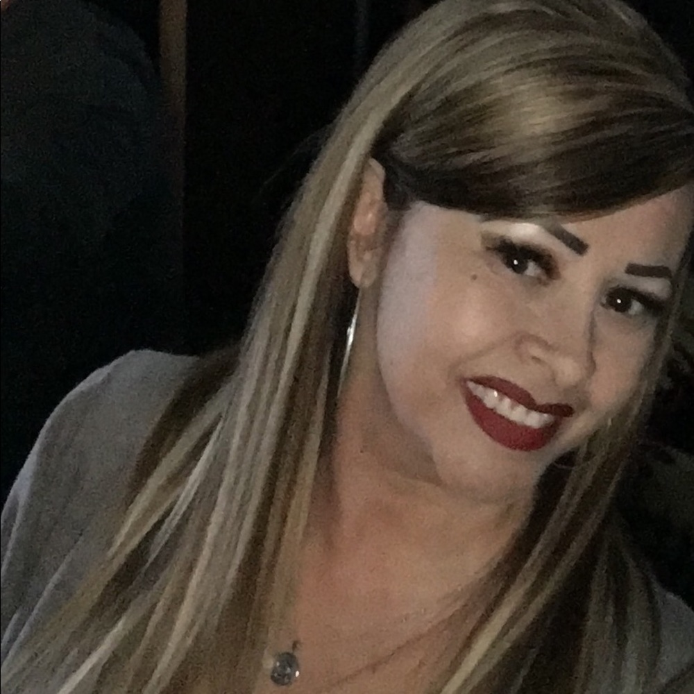 Meet your Posher, Diana